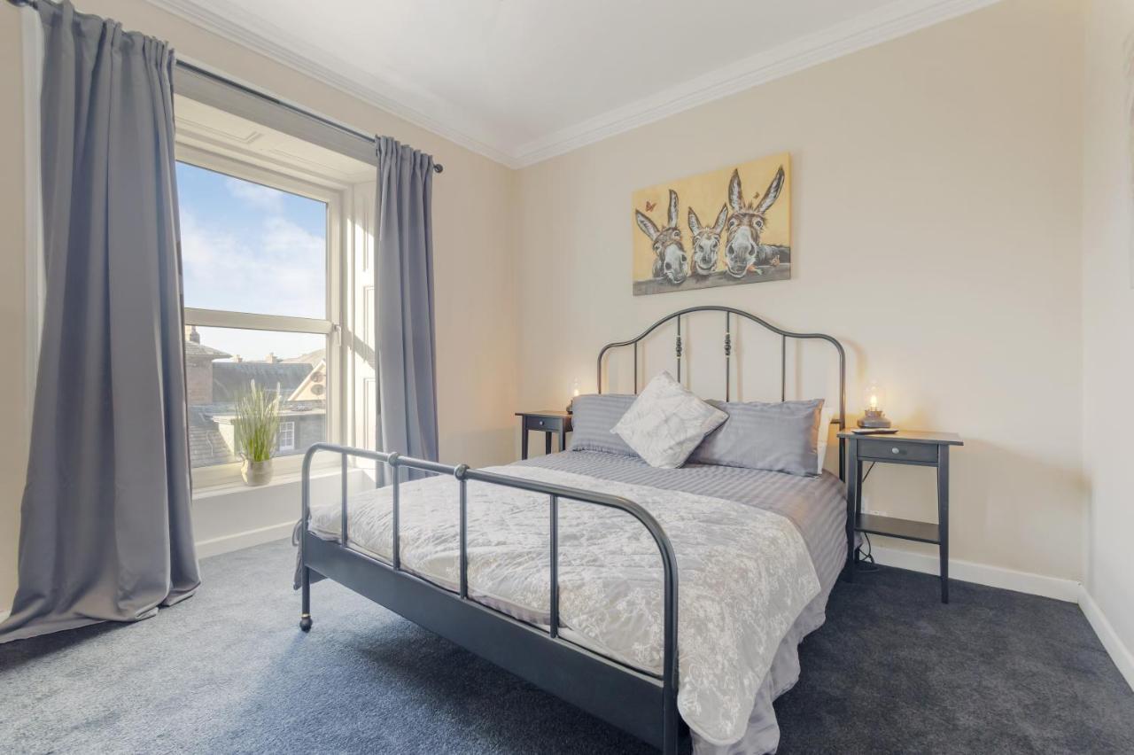 Beautiful 2 To 3 Bed Apartment With Stunning Views! Ayr Exterior photo