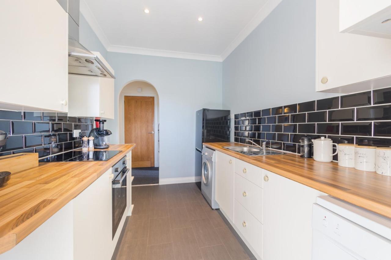 Beautiful 2 To 3 Bed Apartment With Stunning Views! Ayr Exterior photo