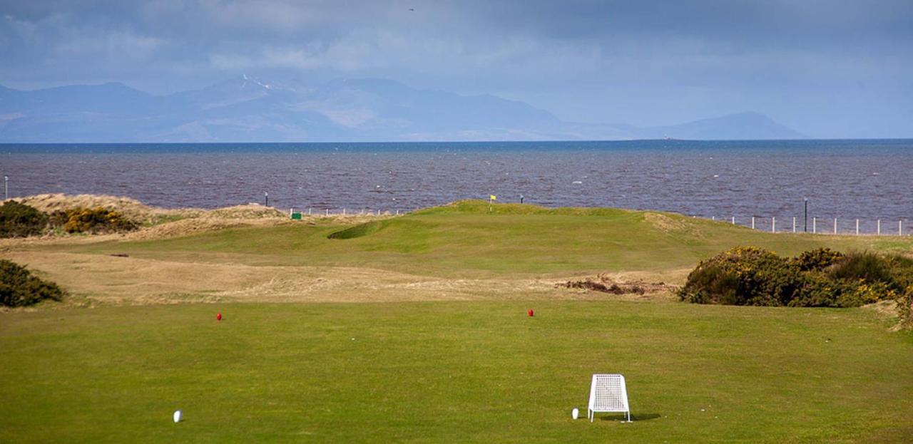 Beautiful 2 To 3 Bed Apartment With Stunning Views! Ayr Exterior photo
