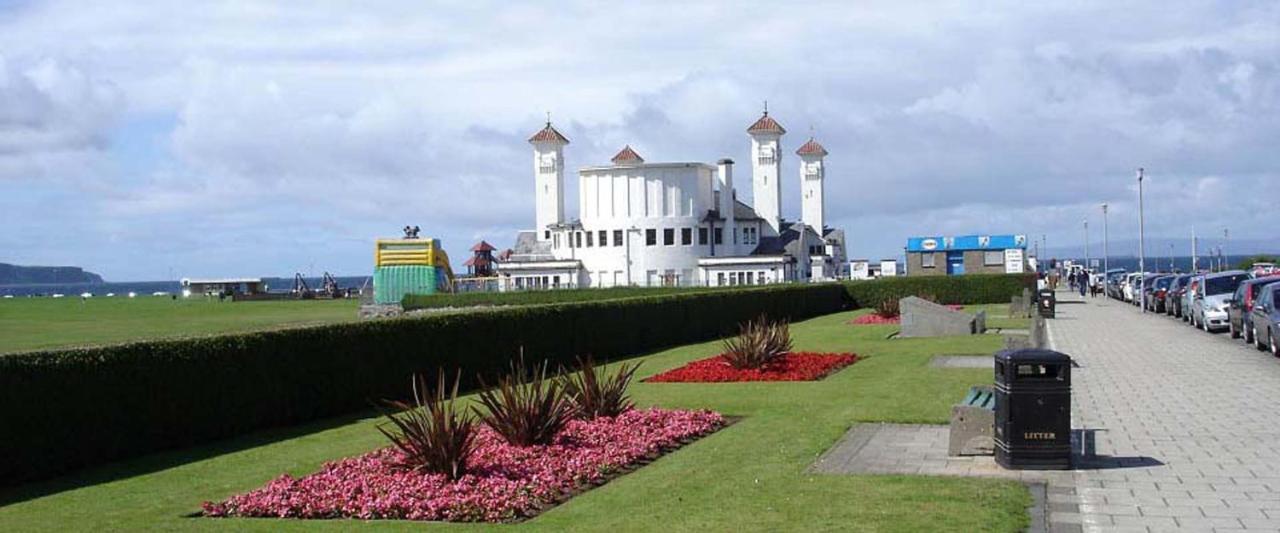 Beautiful 2 To 3 Bed Apartment With Stunning Views! Ayr Exterior photo