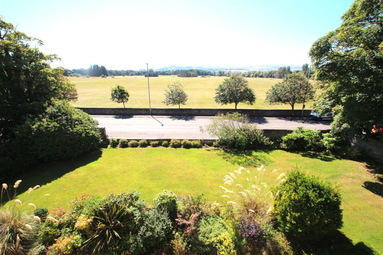 Beautiful 2 To 3 Bed Apartment With Stunning Views! Ayr Exterior photo